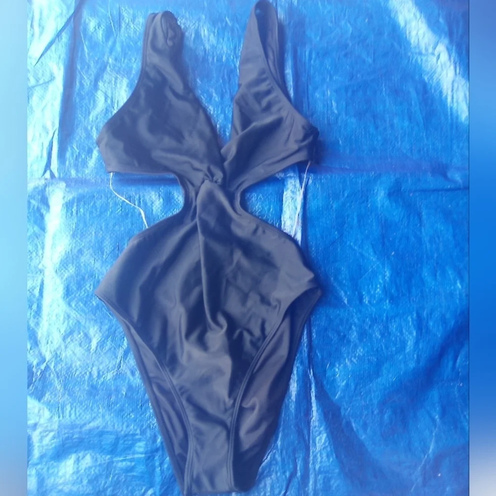 Forever 21 Black One Piece Swimsuit with Cutout Design